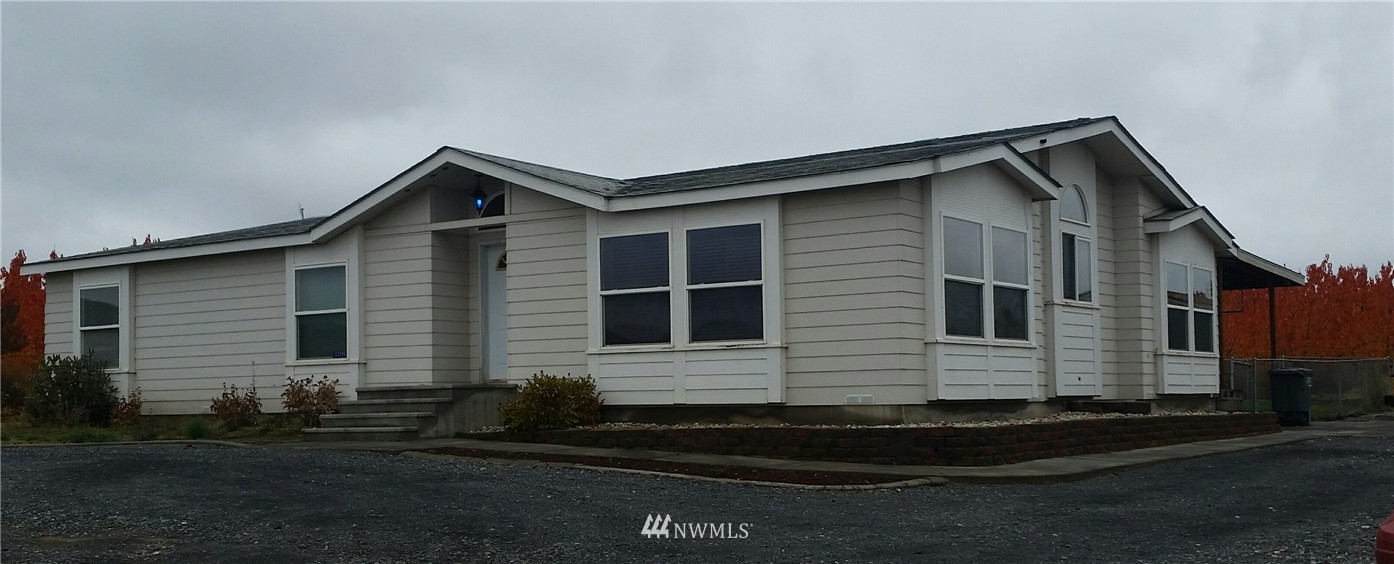 13195 Rd Q Northwest Quincy, WA 98848 - Photo 1 of 19