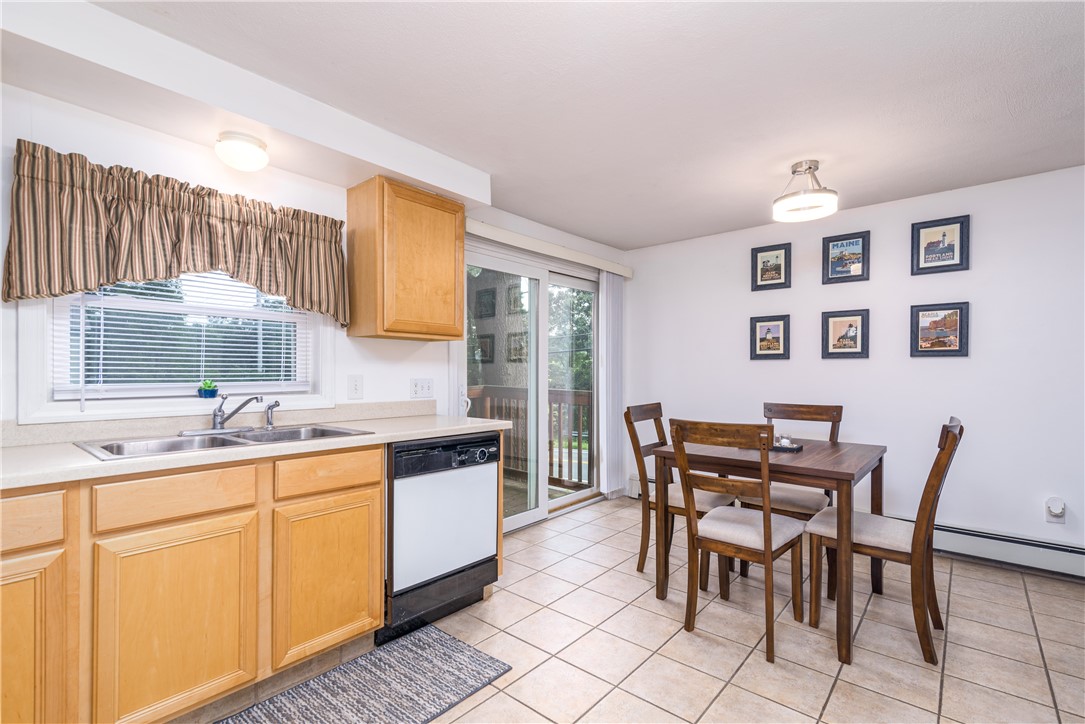 161 New River Road Lincoln, RI 02838 - Photo 9 of 30