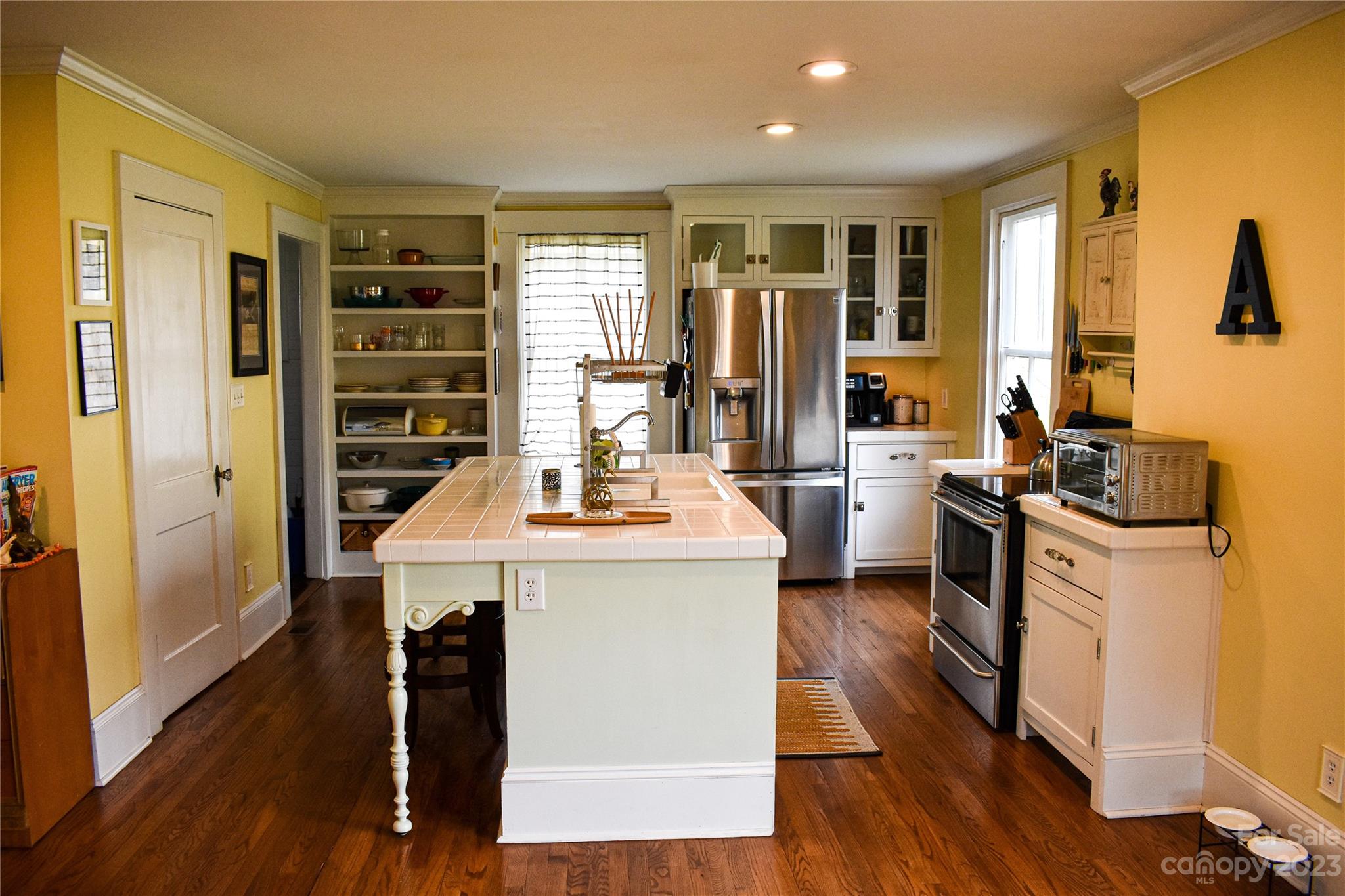 506 Main Street Southwest Lenoir, NC 28645 - Photo 20 of 29 a kitchen with a sink appliances and cabinets