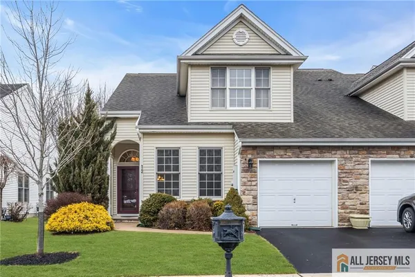 $624,900 | 12 Yates Road, Somerset, NJ 08873