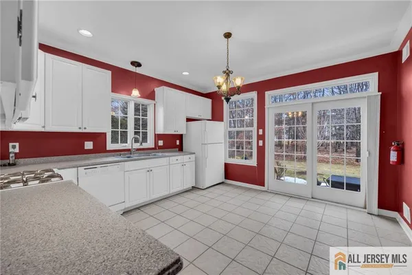 $624,900 | 12 Yates Road, Somerset, NJ 08873