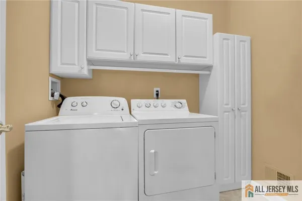 $624,900 | 12 Yates Road, Somerset, NJ 08873