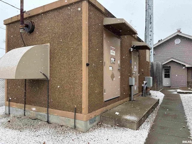 $129,900 | 3316 Avenue Of The Cities, Moline, IL 61265