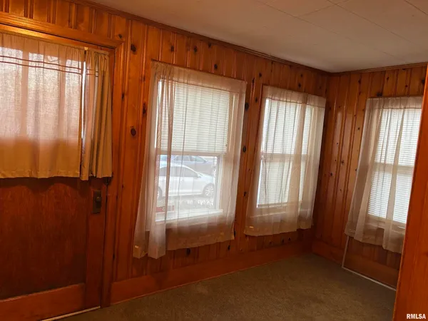 $129,900 | 3316 Avenue Of The Cities, Moline, IL 61265