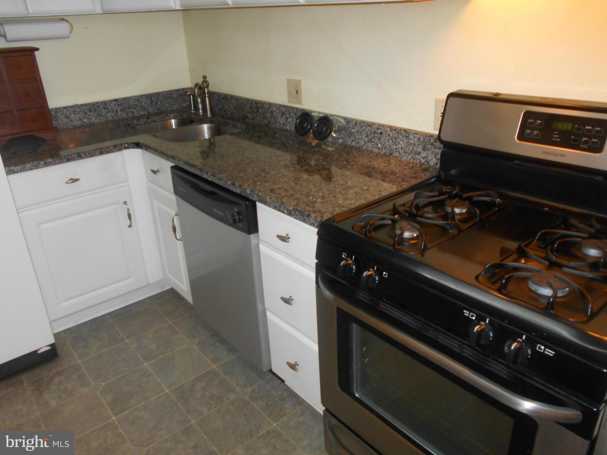 3511 Rosedale Road Baltimore, MD 21215 - Photo 16 of 29 Kitchen