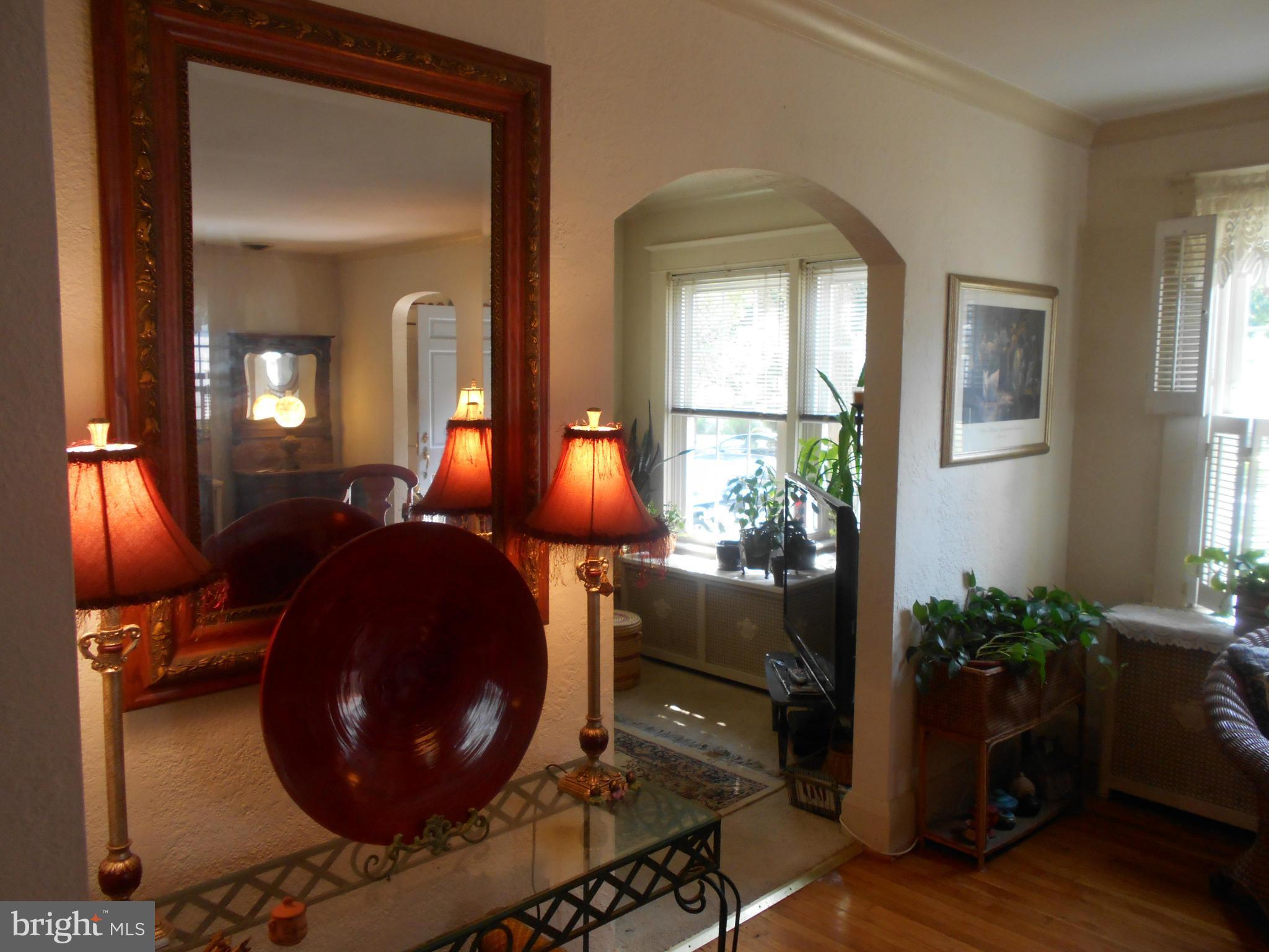 3511 Rosedale Road Baltimore, MD 21215 - Photo 10 of 29 Living Room