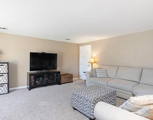 96 Lowther Road Framingham, MA 01701 - Photo 3 of 15 Gallery Image 3