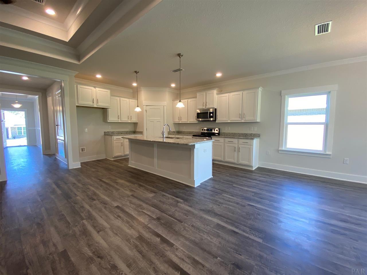 2725 Woodman Loop Cantonment, FL 32533 - Photo 8 of 20