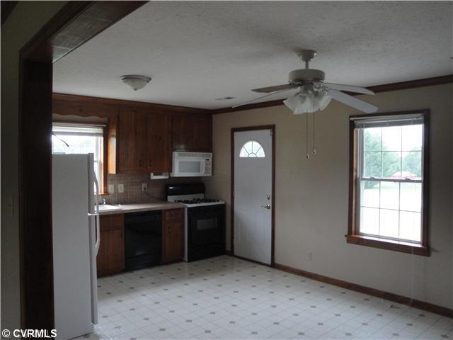 45 Buckner Road Bumpass, VA 23024 - Photo 4 of 17 Gallery Image 4
