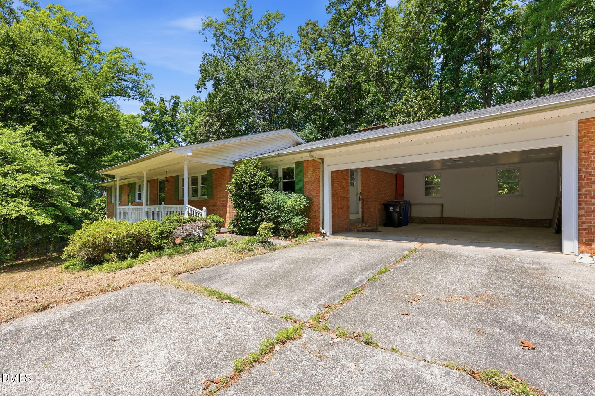 609 Canterbury Road Sanford, NC 27330 - Photo 34 of 38 22-web-or-mls-9L1A0606 F Ben Martin