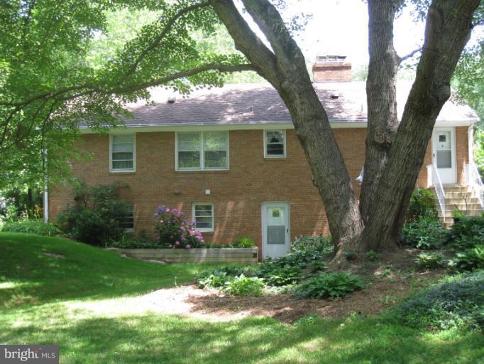 8505 Overbrook Road Fairfax, VA 22031 - Photo 1 of 26 Exterior (Rear)