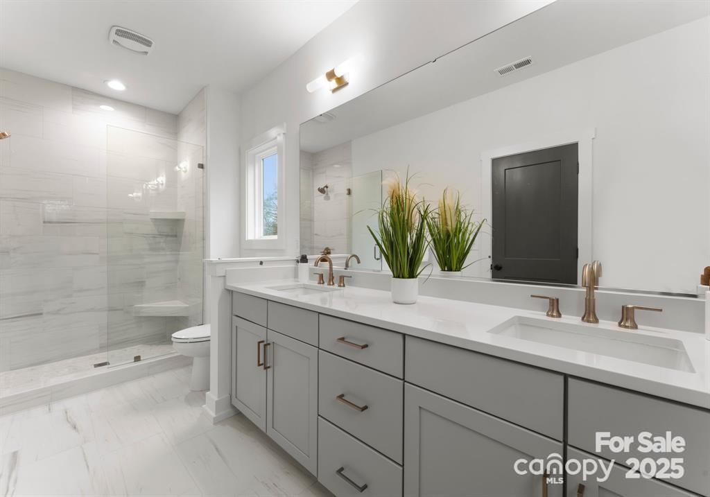 2074 Eaton Road Charlotte, NC 28205 - Photo 12 of 24 Gallery Image 12