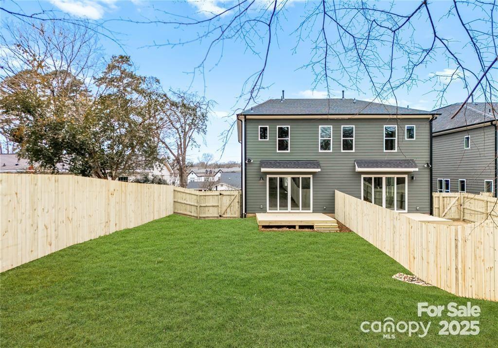 2074 Eaton Road Charlotte, NC 28205 - Photo 20 of 24 Gallery Image 20