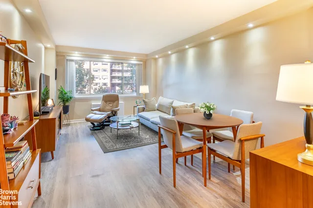 $300,000 | 2621 Palisade Avenue, Unit 2G | Spuyten Duyvil