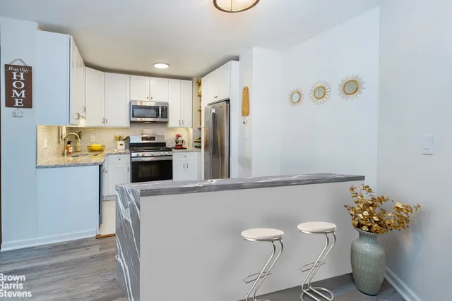 $300,000 | 2621 Palisade Avenue, Unit 2G | Spuyten Duyvil