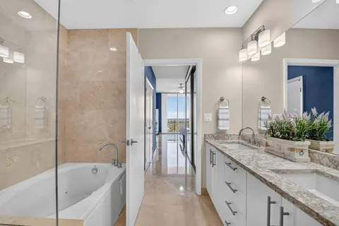 $2,100,000 | 550 Okeechobee Boulevard, Unit LPH23, West Palm Beach, FL 33401