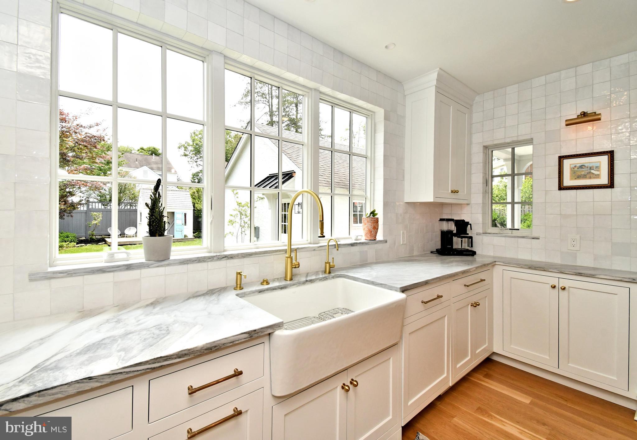 19 Croton Road Wayne, PA 19087 - Photo 24 of 64 Porcelain Undermount Front Sink
