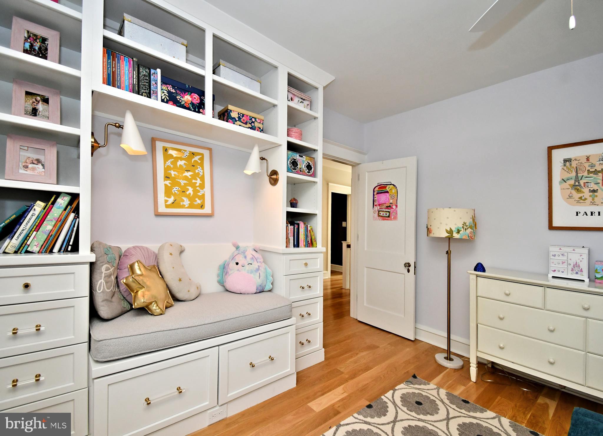 19 Croton Road Wayne, PA 19087 - Photo 29 of 64 Bed #3 Built-in drawers, shelves & Lighted seat