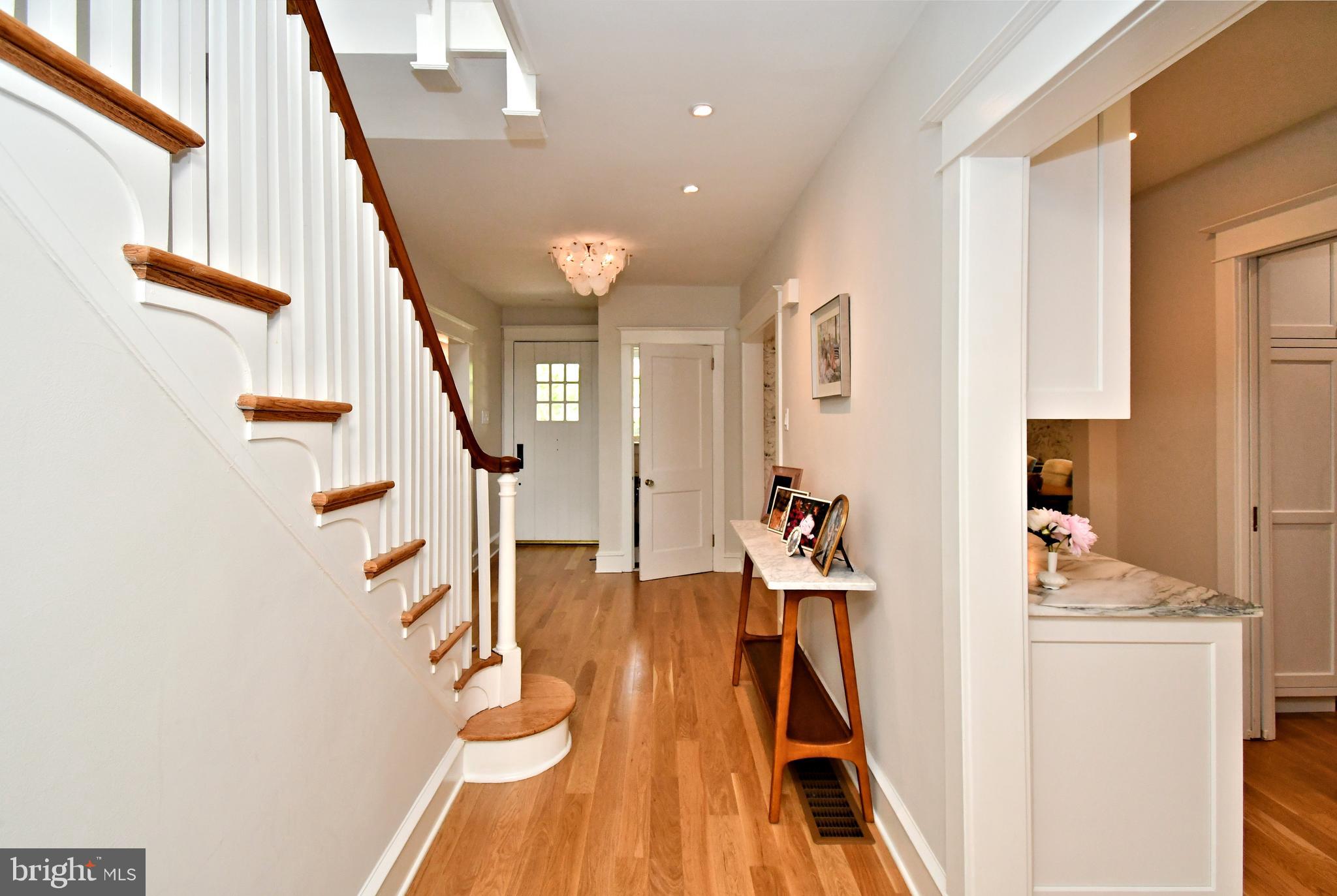 19 Croton Road Wayne, PA 19087 - Photo 8 of 64 Center Hall Design