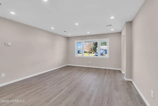 $439,999 | 89 Brakenbury Drive, Toms River, NJ 08757