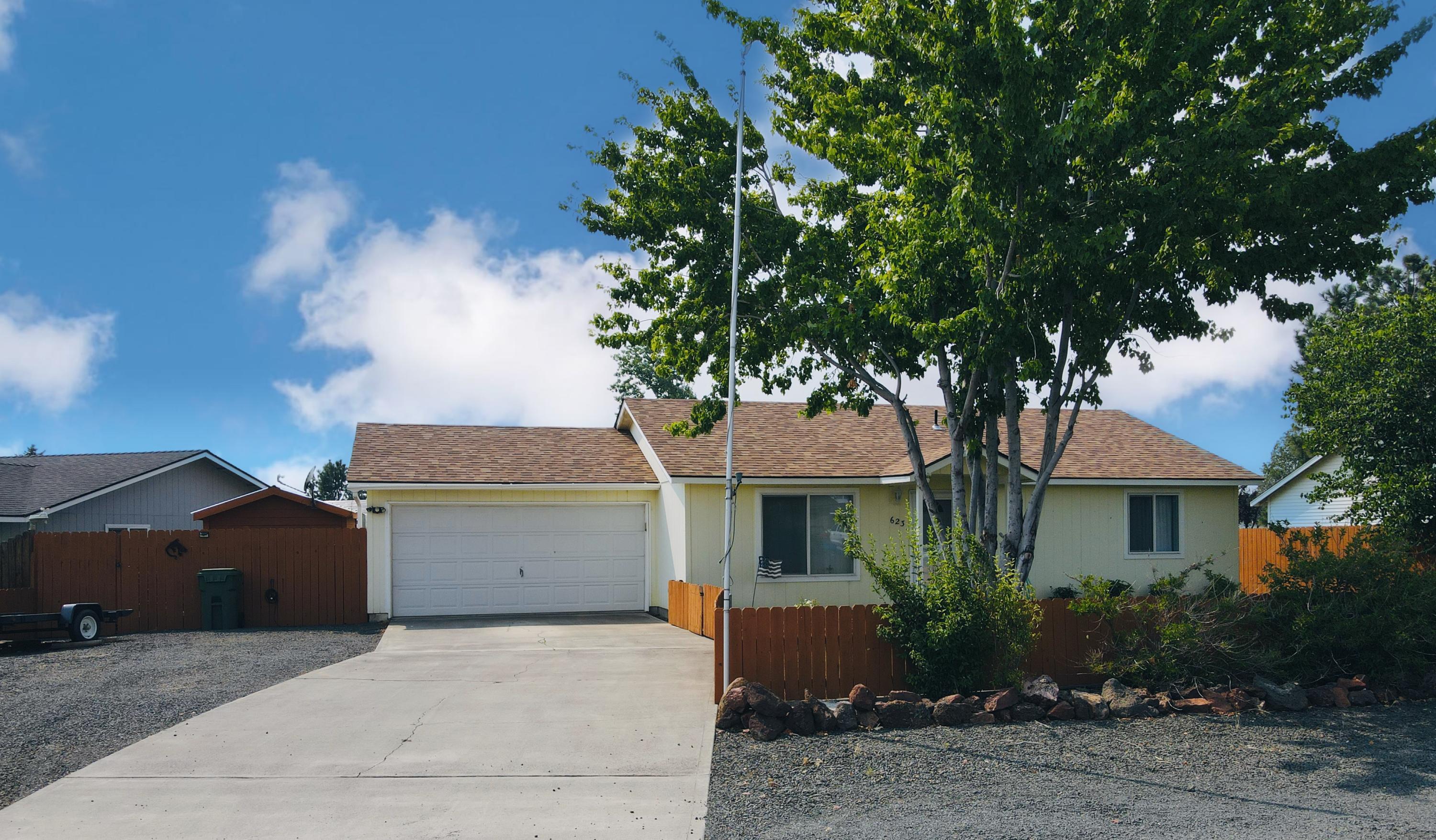 623 Center Ridge Drive Culver, OR 97734 - Photo 4 of 30 Front View