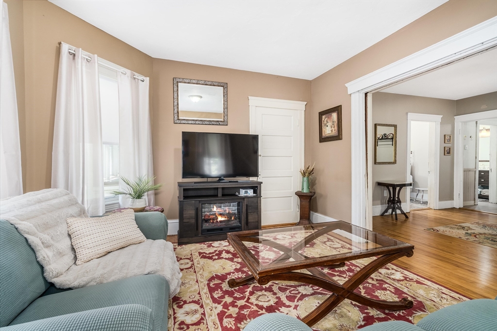 427 Hamilton Street, Unit 2 Worcester, MA 01604 - Photo 12 of 23