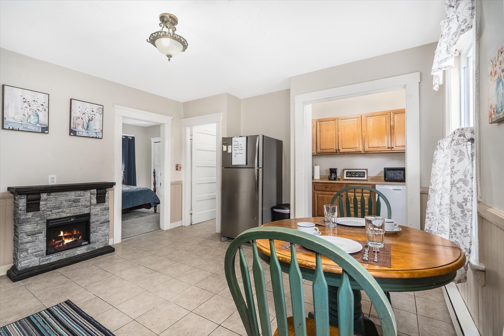 427 Hamilton Street, Unit 2 Worcester, MA 01604 - Photo 14 of 24