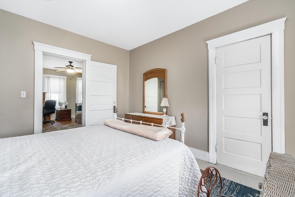 427 Hamilton Street, Unit 2 Worcester, MA 01604 - Photo 20 of 24