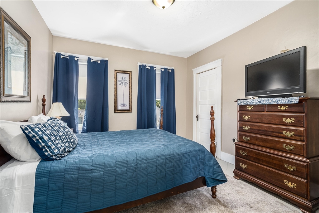 427 Hamilton Street, Unit 2 Worcester, MA 01604 - Photo 23 of 24