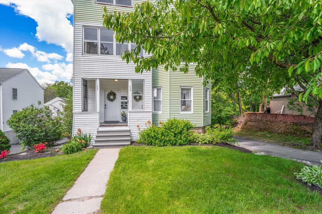 427 Hamilton Street, Unit 2 Worcester, MA 01604 - Photo 3 of 24