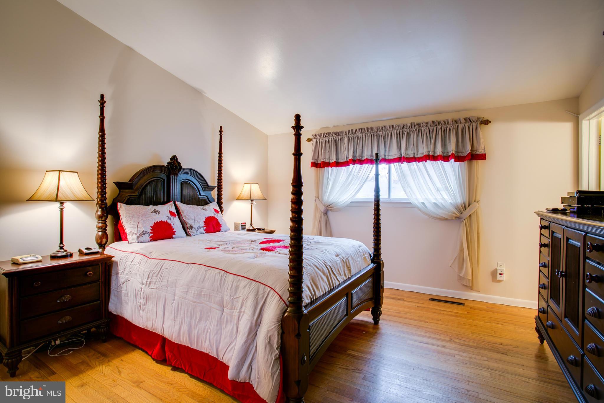 802 Hopewood Road Baltimore, MD 21208 - Photo 17 of 27 Large Master Bedroom