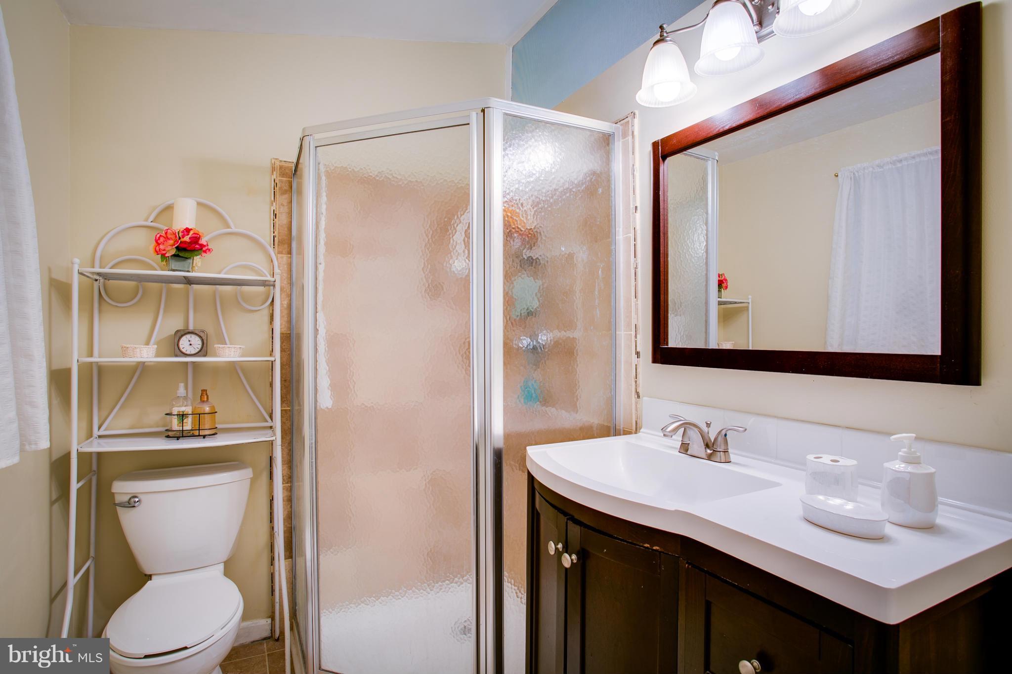 802 Hopewood Road Baltimore, MD 21208 - Photo 19 of 27 Master Bathroom