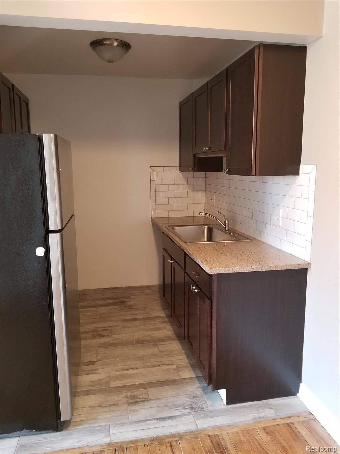 17644 Lahser Road Detroit, MI 48219 - Photo 12 of 22 20190301_160518.jpg