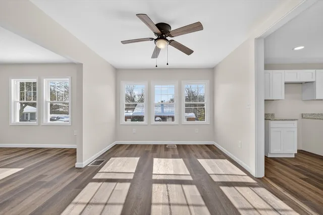 $399,900 | 12 Oakdale Street, Wareham, MA 02571