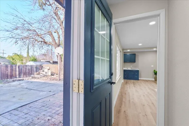 $459,000 | 221 West Pearl Avenue, Stockton, CA 95207