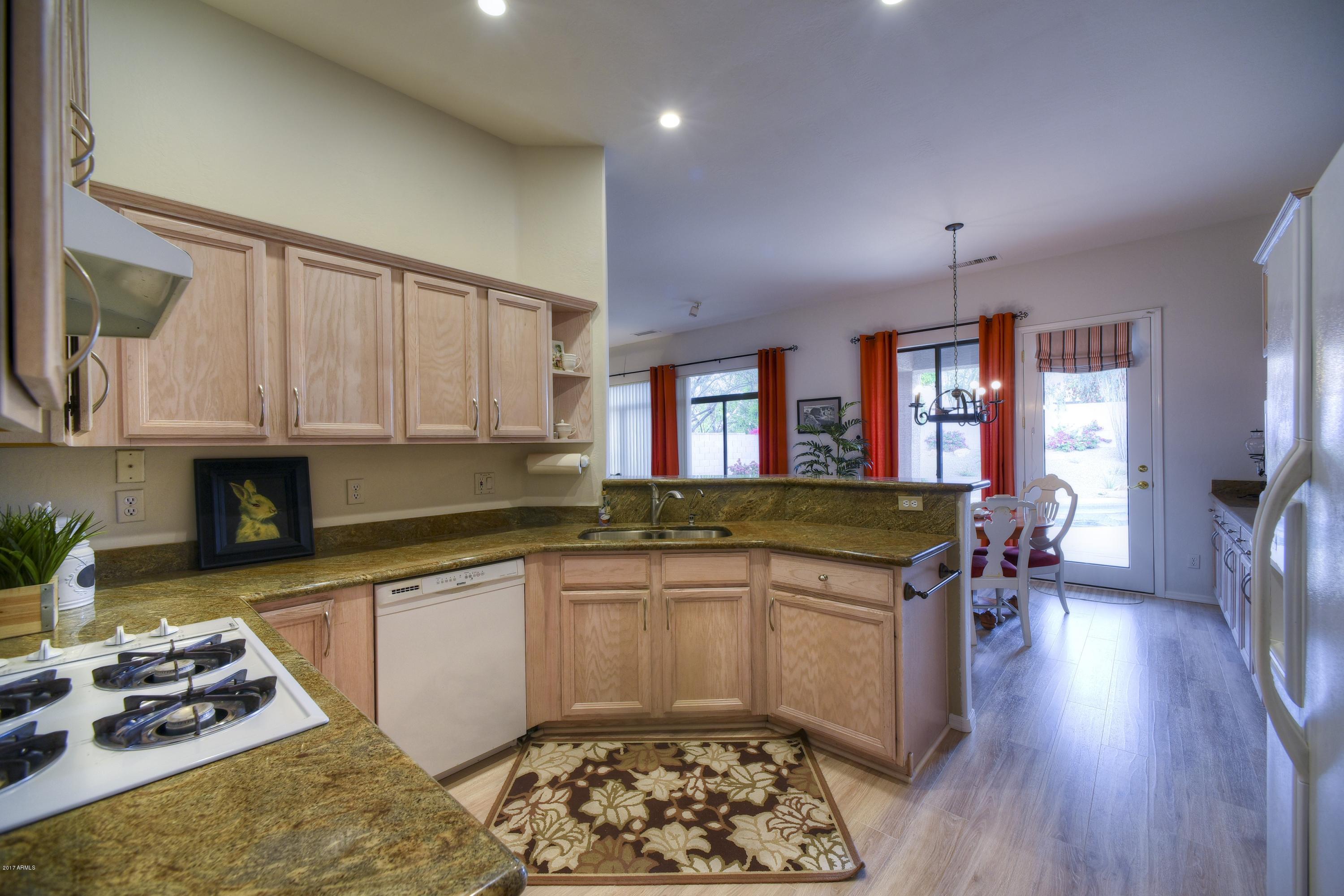 4520 East Swilling Road Phoenix, AZ 85050 - Photo 8 of 16 008_Kitchen