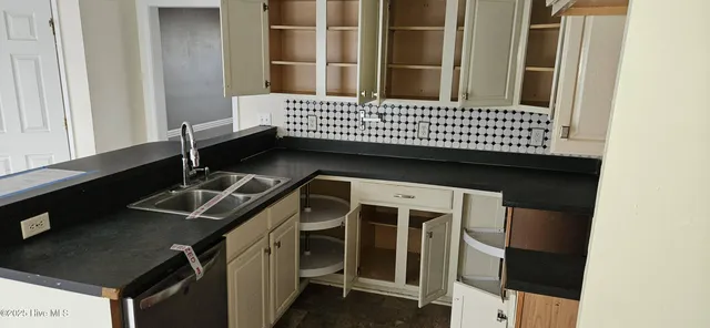 $355,000 | 105 Majesty Court, Elizabeth City, NC 27909