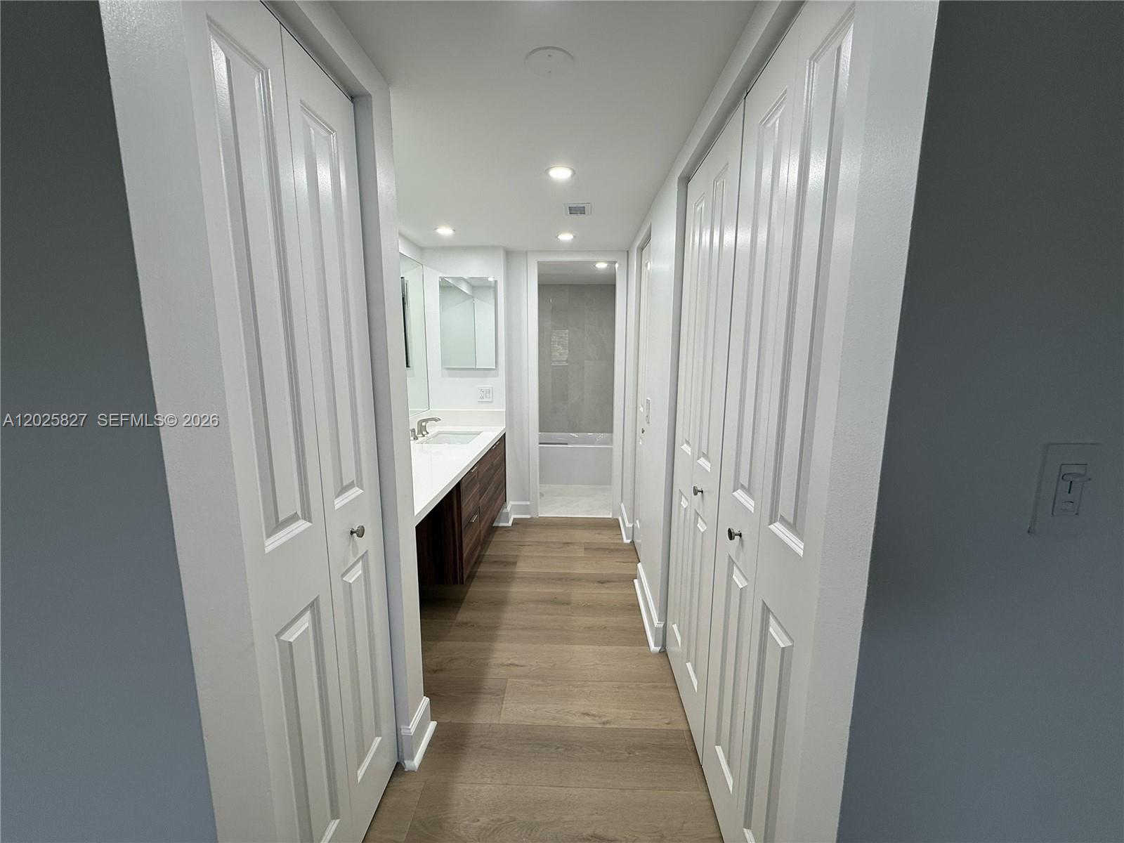 731 North Pine Island Road, Unit 401 Plantation, FL 33324 - Photo 21 of 30 Master Bathroom/ wic rich in / and linen