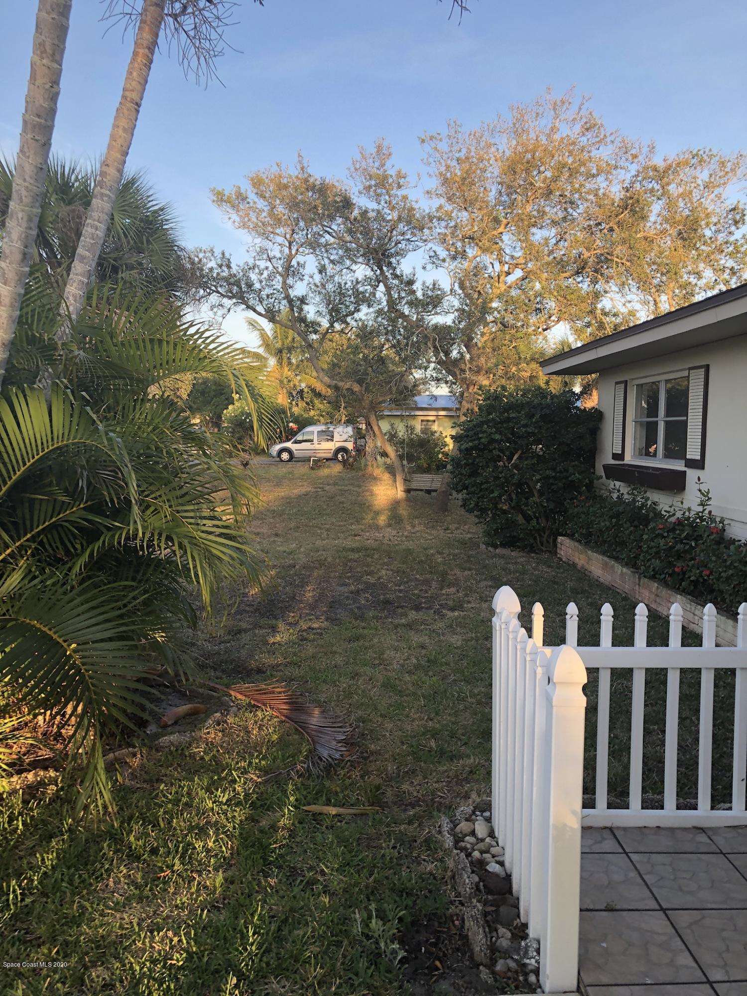 335 Richards Road Melbourne Beach, FL 32951 - Photo 29 of 51 Front porch area