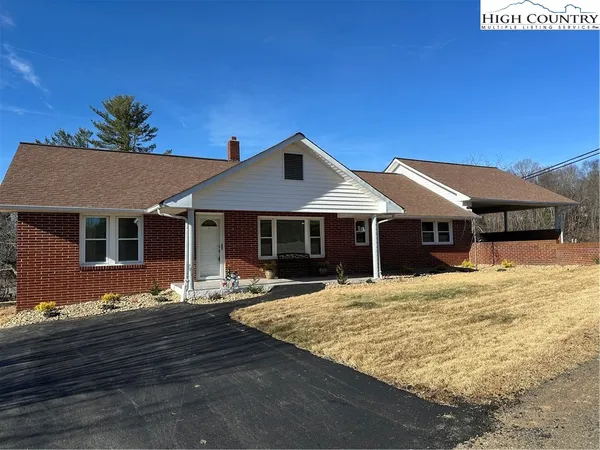 $324,500 | 290 Riverview Drive, Sparta, NC 28675