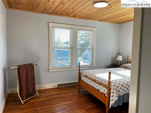 $324,500 | 290 Riverview Drive, Sparta, NC 28675