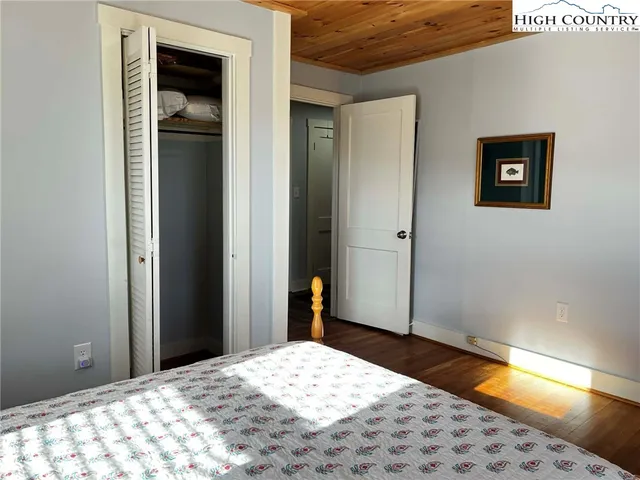 $324,500 | 290 Riverview Drive, Sparta, NC 28675