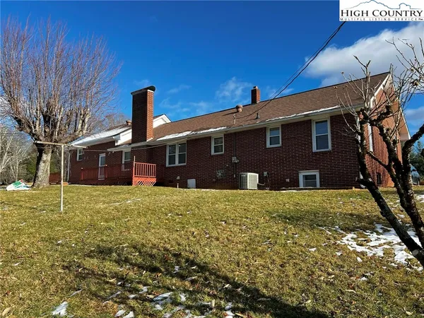 $324,500 | 290 Riverview Drive, Sparta, NC 28675