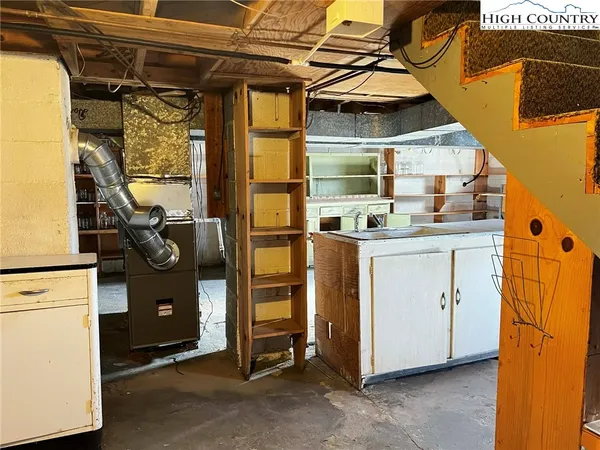 $324,500 | 290 Riverview Drive, Sparta, NC 28675