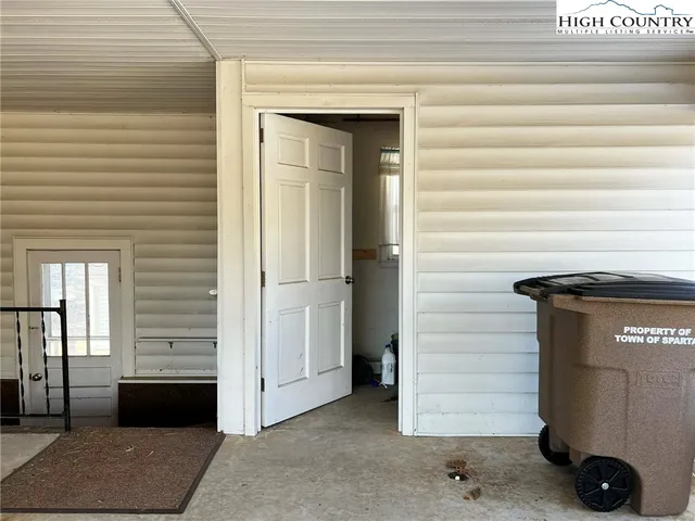 $324,500 | 290 Riverview Drive, Sparta, NC 28675