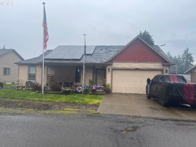 $435,000 | 408 Southwest Oak Street, Willamina, OR 97396