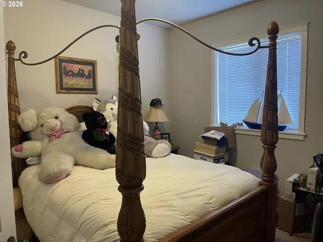 $435,000 | 408 Southwest Oak Street, Willamina, OR 97396