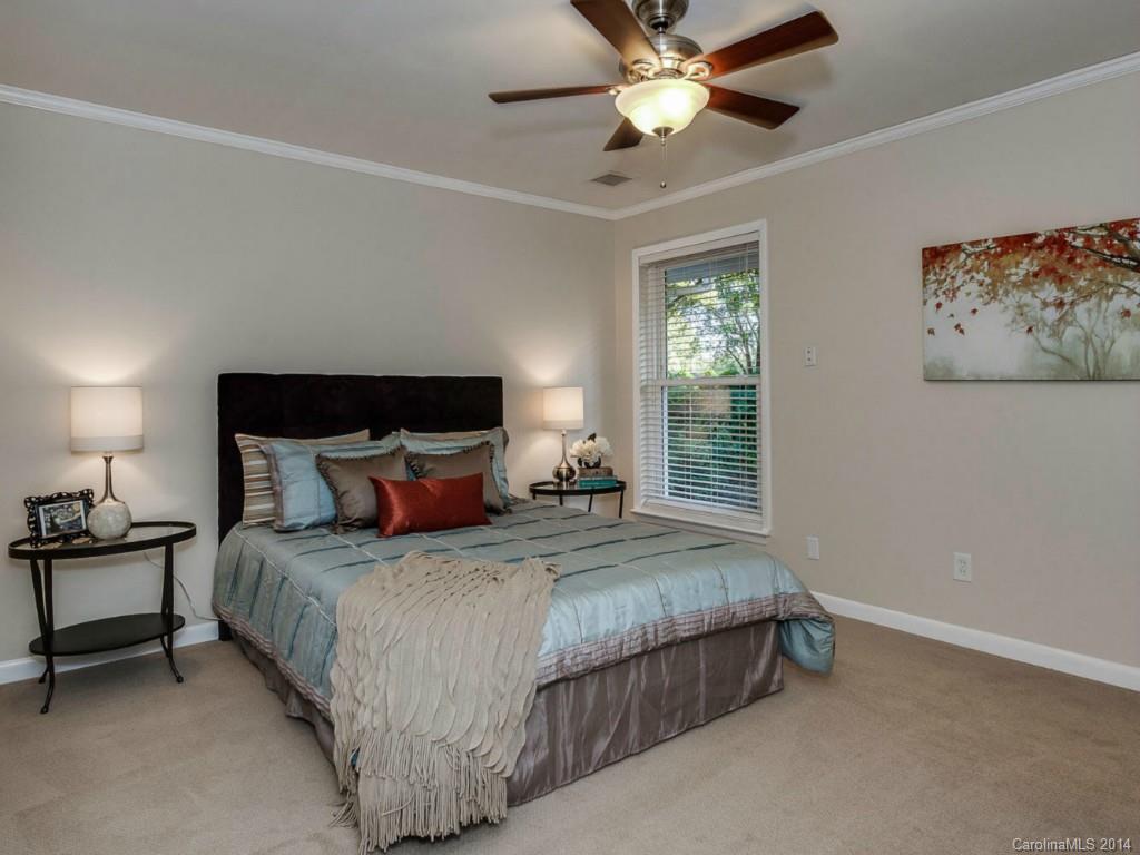 5229 Seacroft Road Charlotte, NC 28210 - Photo 10 of 19
