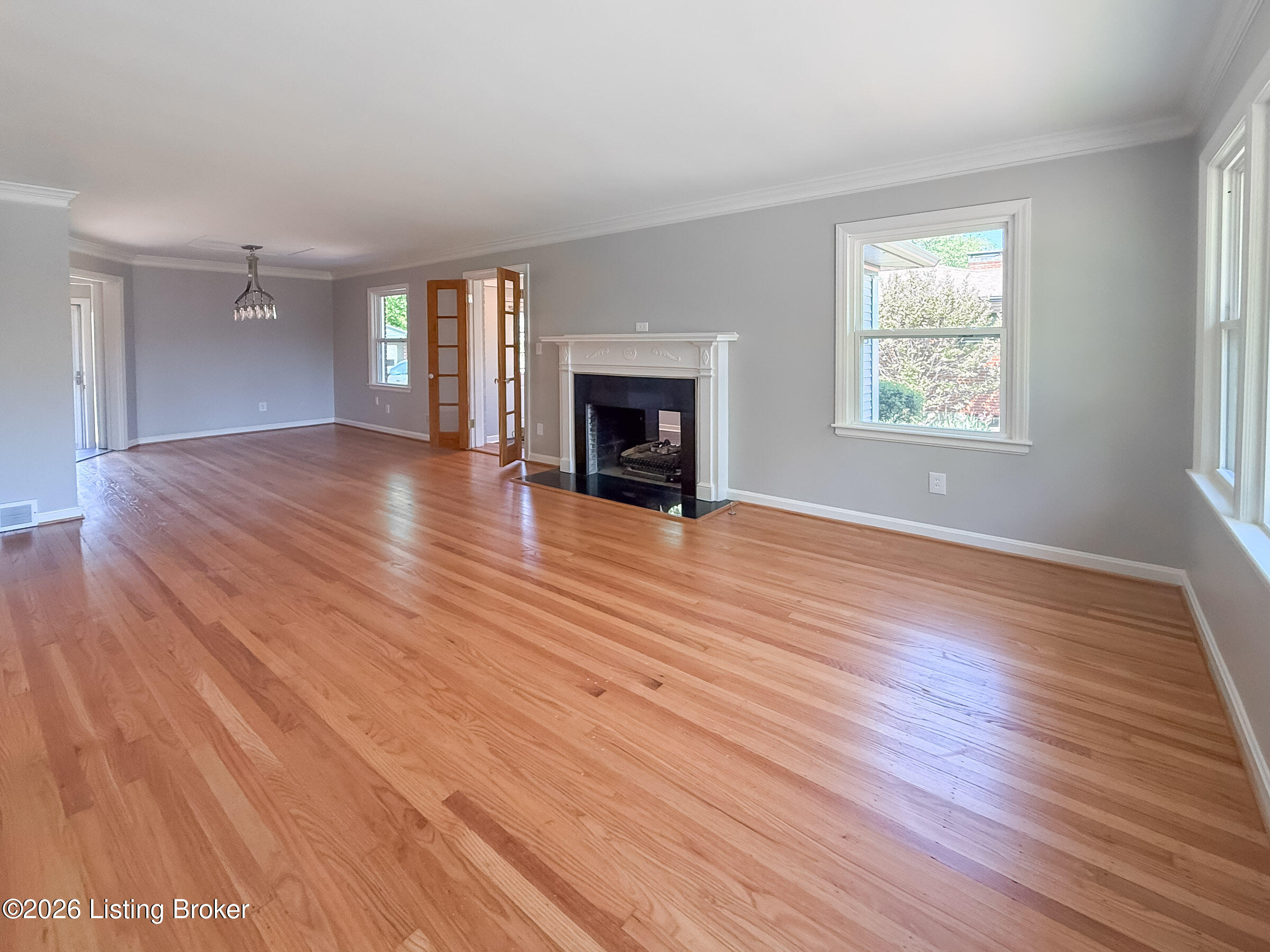 4311 Wingate Road Louisville, KY 40207 - Photo 9 of 57 4311 wingate indoor-10