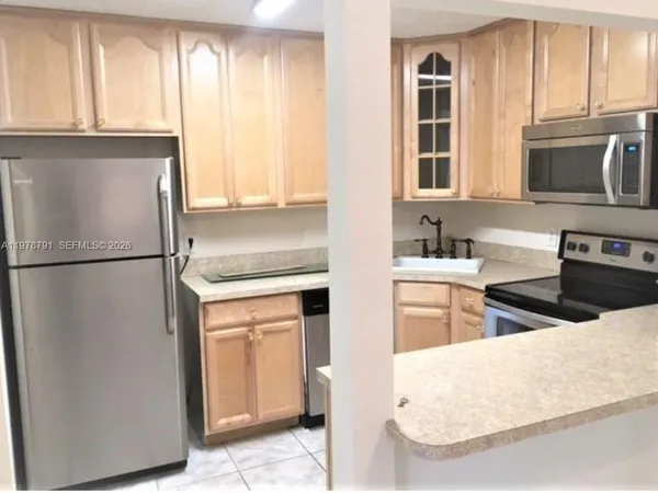 $1,600 | 5930 Whispering Pine Way, Unit C1, Lake Worth, FL 33463